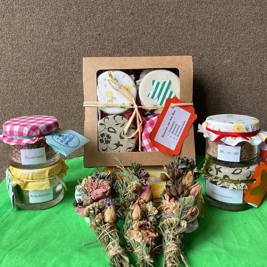55424_DG_Hohenroth_Valentinstag_Kräuter aus der Box.JPG 55424_DG_Hohenroth_Valentinstag_Kräuter aus der Box.JPG