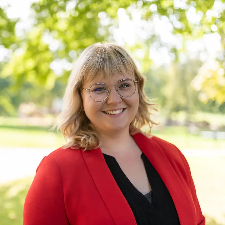 KD_Lippe_LauraHesse.jpg Laura Hesse