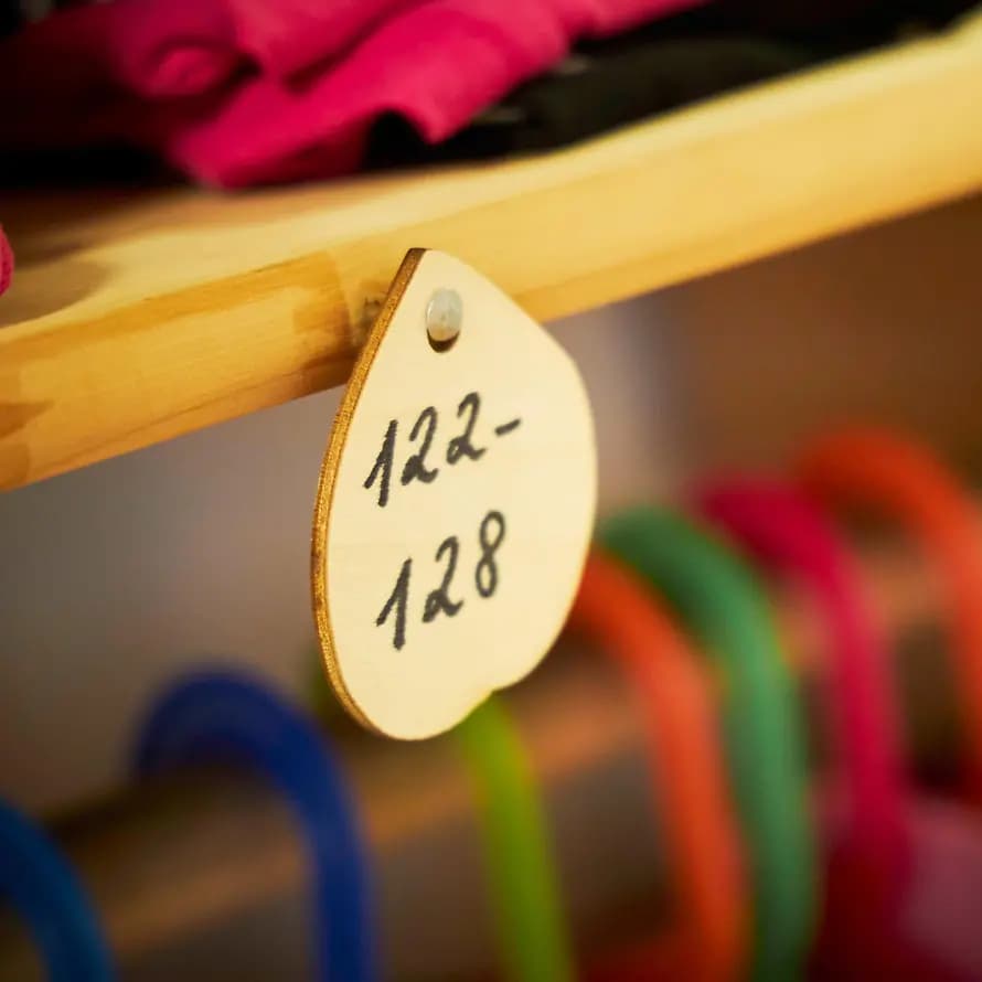 jetzt 56328 Secondhand-Laden SOS-Kinderdorf Berlin-Hellersdorf