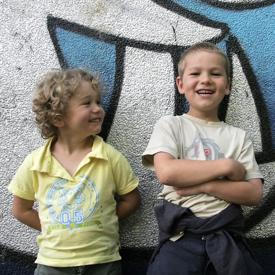 Kinderschutz_Jungs_Graffitiy_2_heller