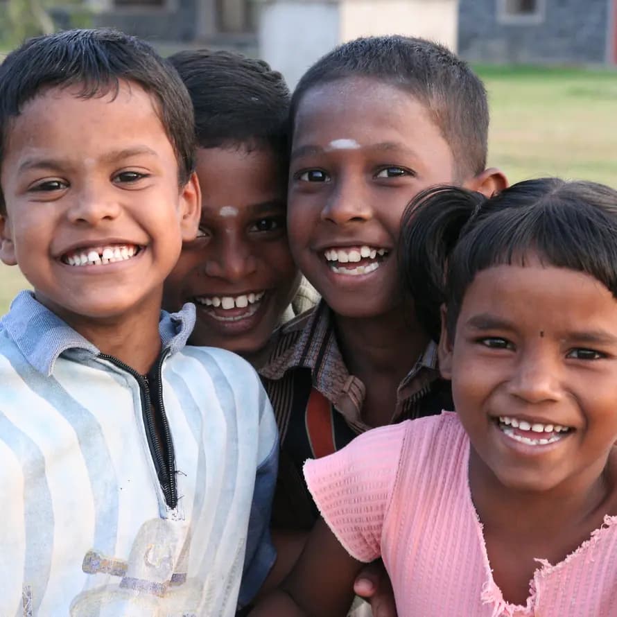 SOS-Kinder in Indien SOS-Kinderdorf gibt elternlosen Kindern ein neues Zuhause und hilft Menschen in Not