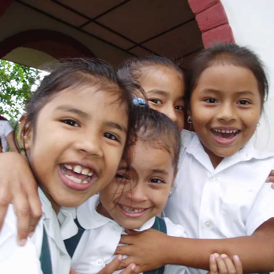 SOS-Kinderdorfkinder in El Salvador SOS-Kinderdorf hilft im krisengeschüttelten El Salvador notleidenden Kindern und ihren Familien