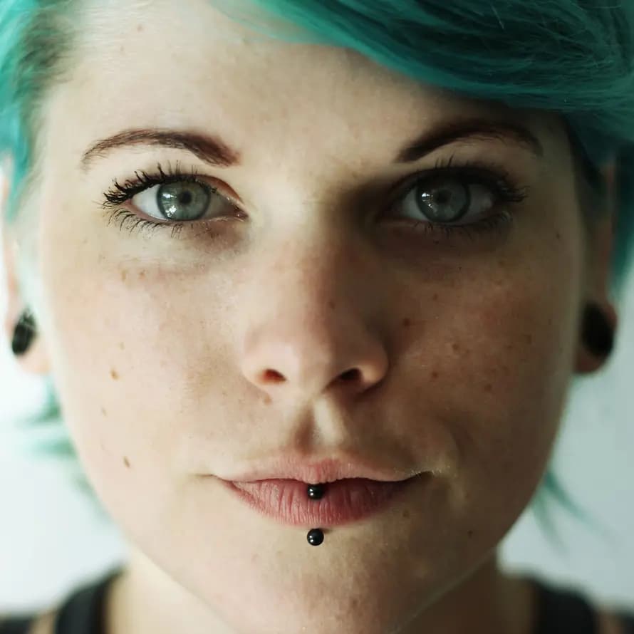 Belastete_Lippenpiercing