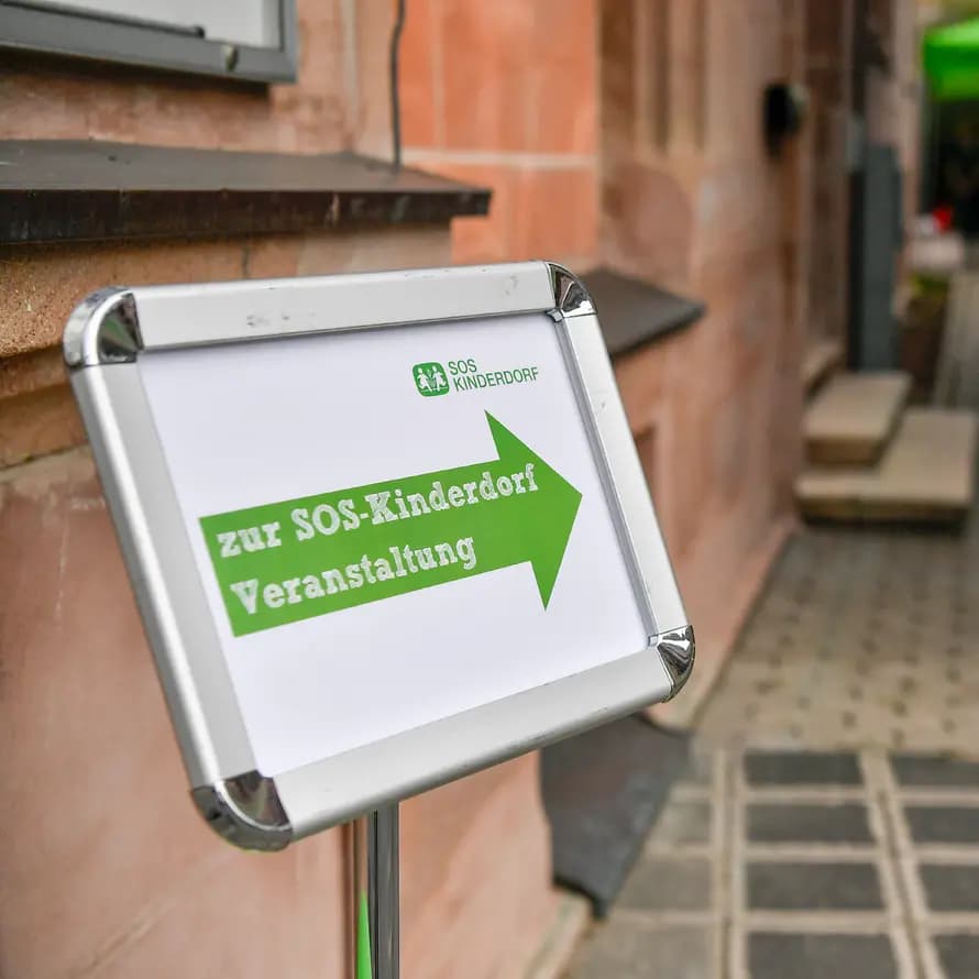 31413_SOS-Willkommensveranstaltung_Nürnberg_09.07.2017_5241.jpg 31413_SOS-Willkommensveranstaltung_Nürnberg_09.07.2017_5241.jpg