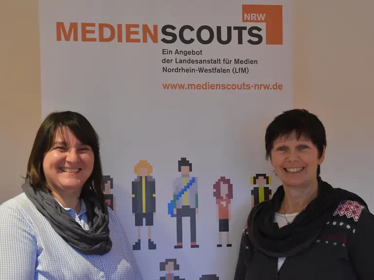 Die Medienscouts Kristin Langner und Ranka Biljic