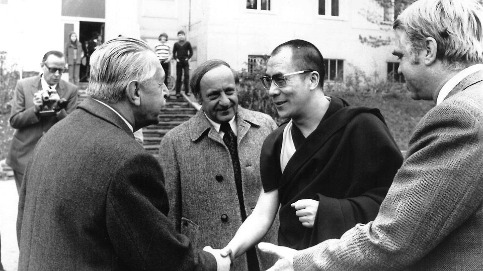 41630_KDÖ_Hinterbruehl_Gmeiner_DalaiLama_1973.jpg