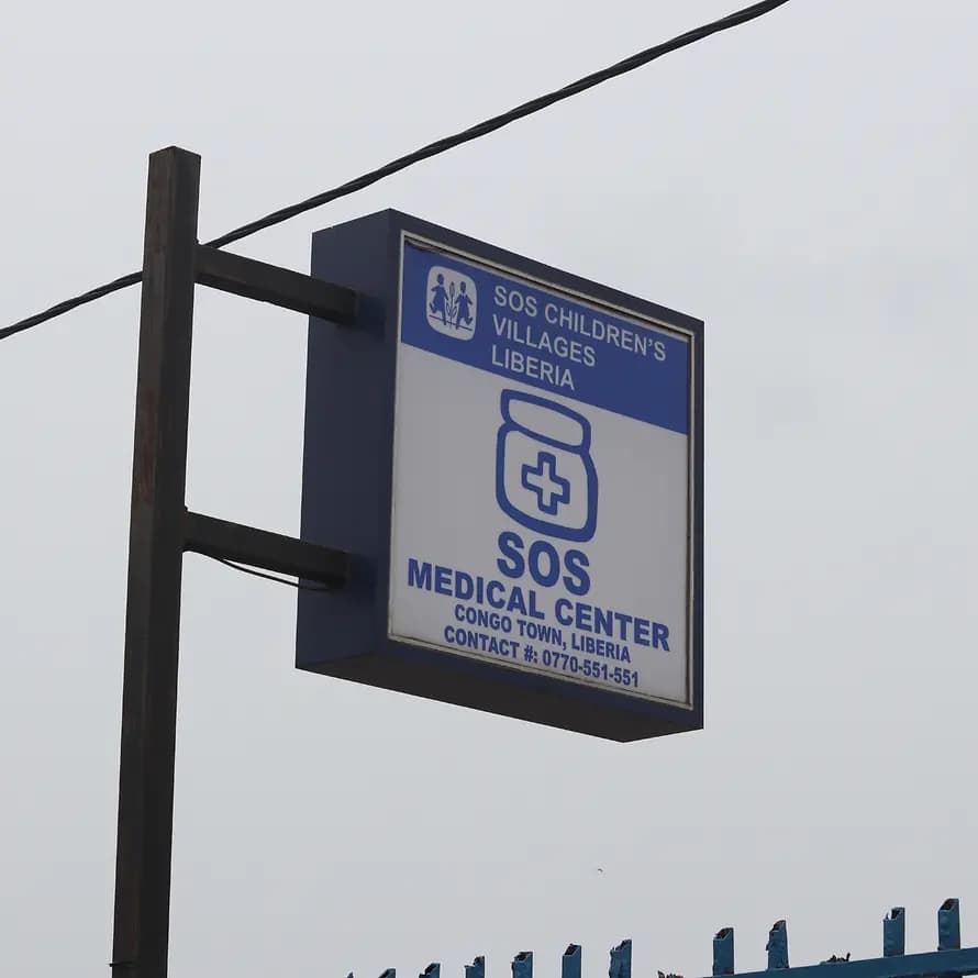 SOS-Klinik in Monrovia / Liberia SOS-Kinderdorf Liberia hilft notleidenden Menschen auch in Krisenzeiten