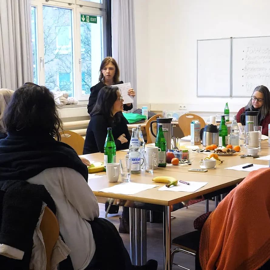 Schulung zum Elternlotsen im SOS-Kinderdorf Hamburg Schulung zum Elternlotsen im SOS-Kinderdorf Hamburg