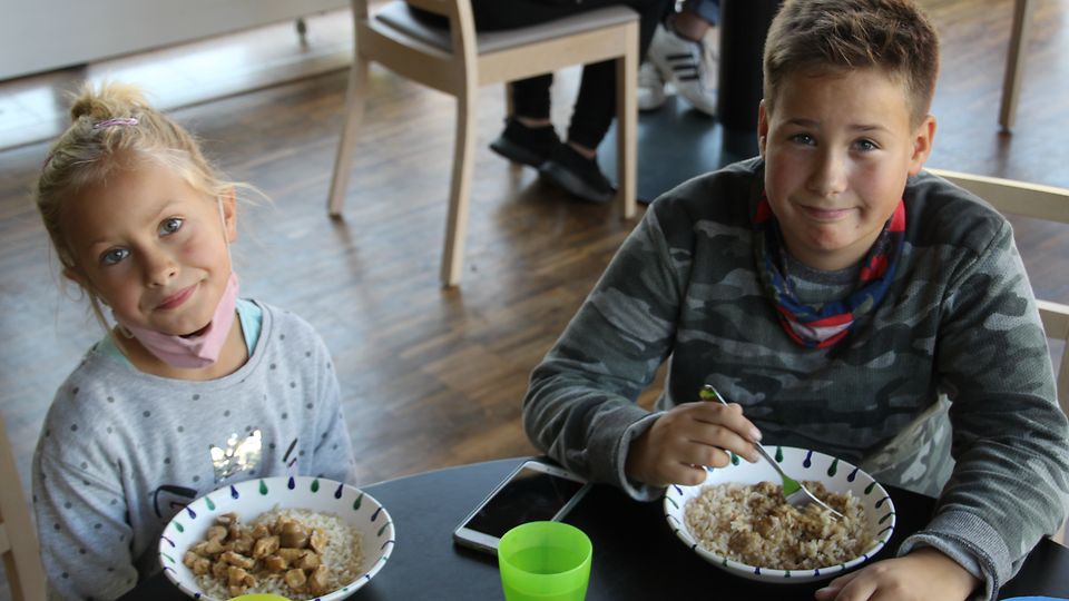 53481_tägliches Mittagessen im RTL-Kinderhaus.jpg