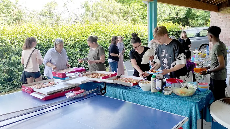 74197_SOS-KD_Kaiserslautern_Laube_CareleaverWochenende_3.jpg Careleaver Wochenende SOS-Kinderdorf Kaiserslautern